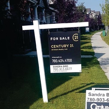 c21 Residential Rental Lawn Sign Install
